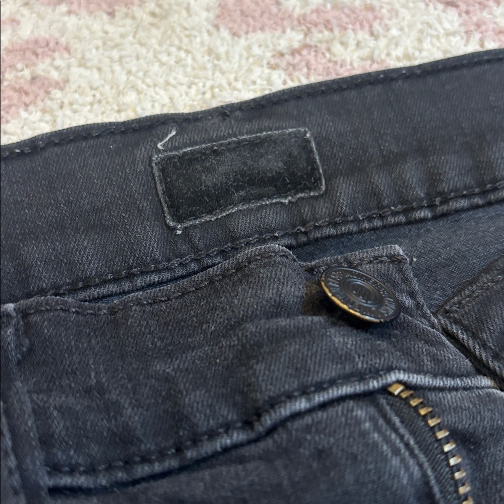 MOTHER The Hustler Fray Jeans in Black - Picture 4 of 8